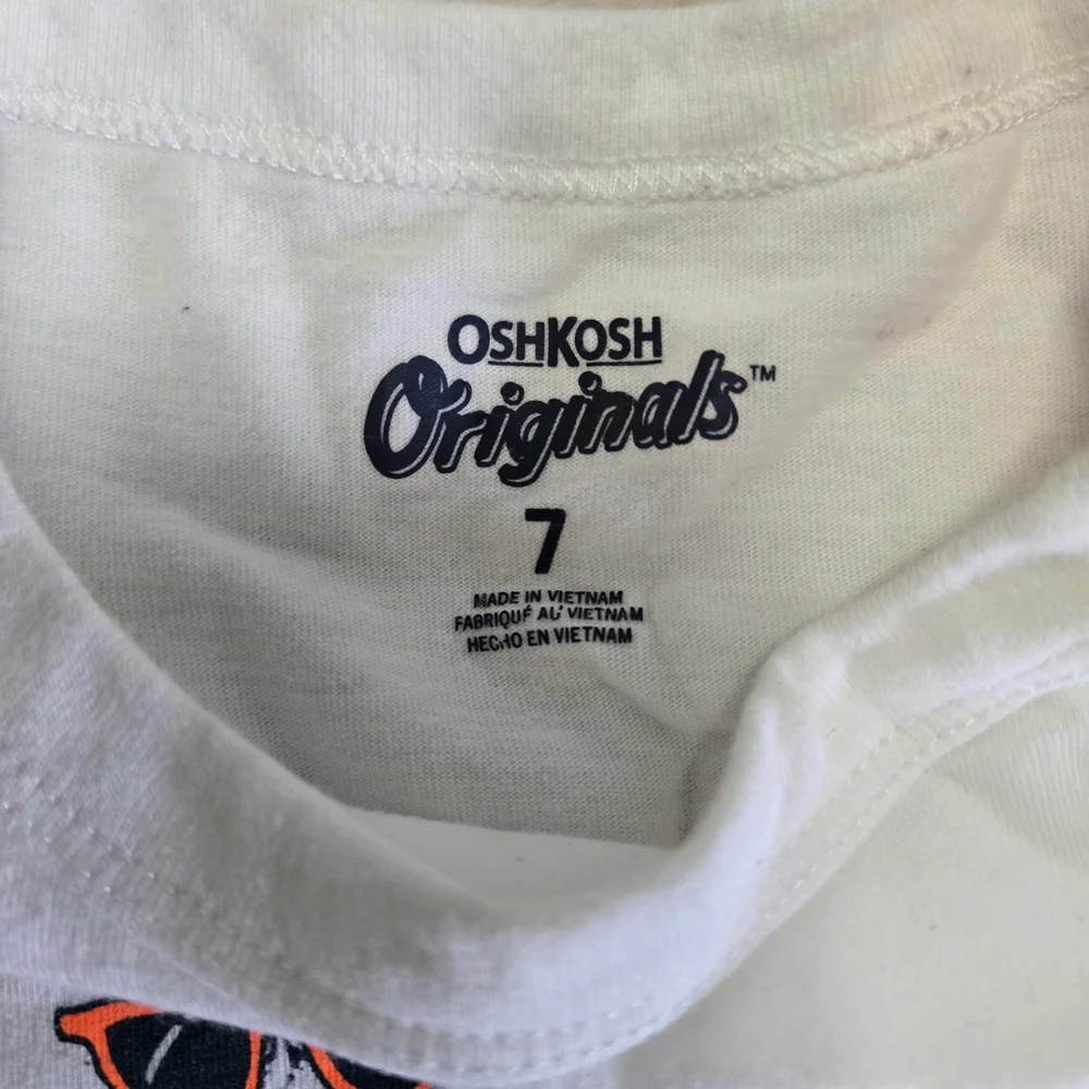 OshKosh B'gosh Y7 White Tee with Gorilla Print